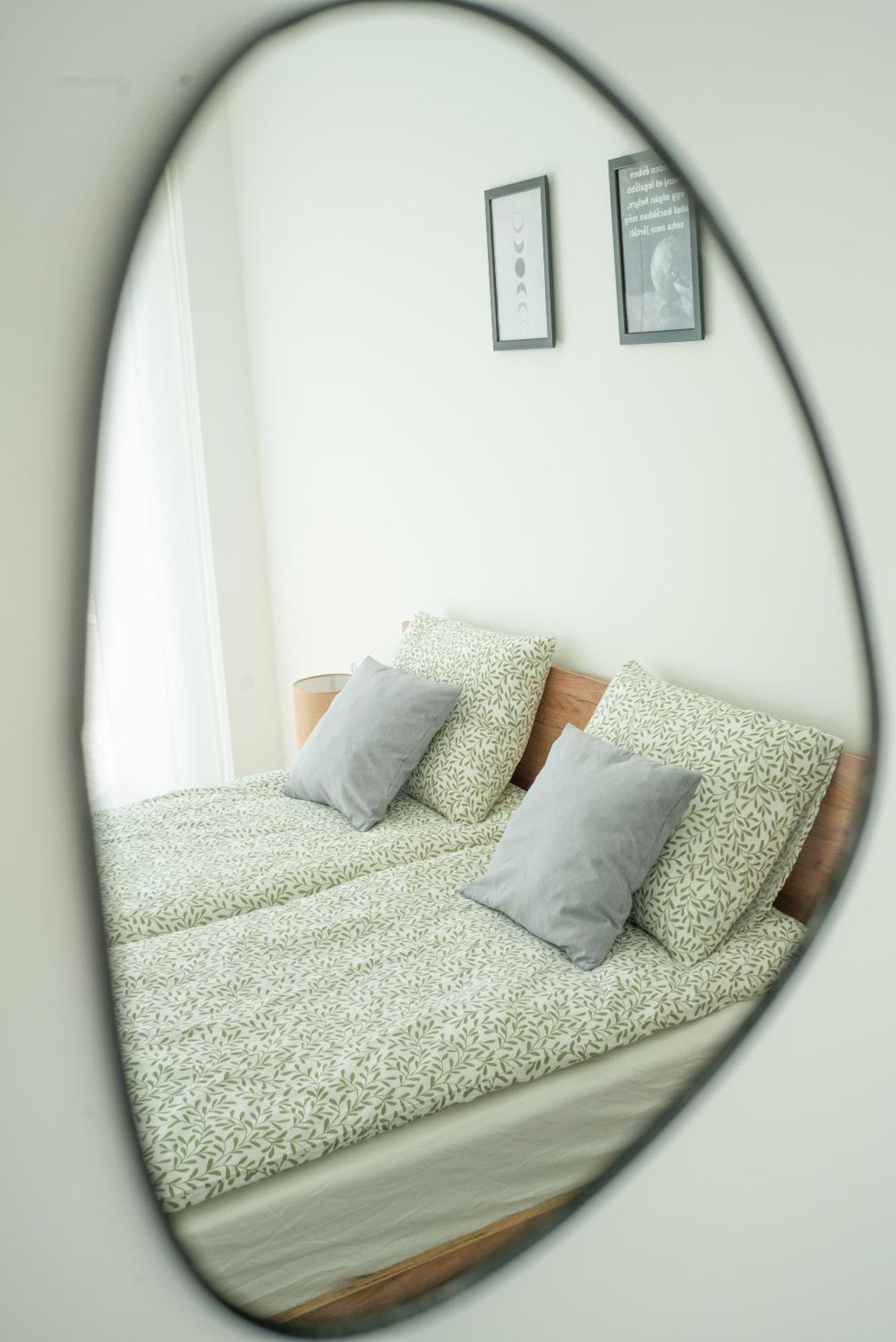 זלקרוס Oazis Apartman מראה חיצוני תמונה